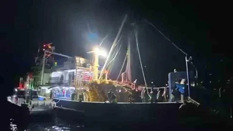 Bursa'da Gece Yarısı Tekne Denetimi