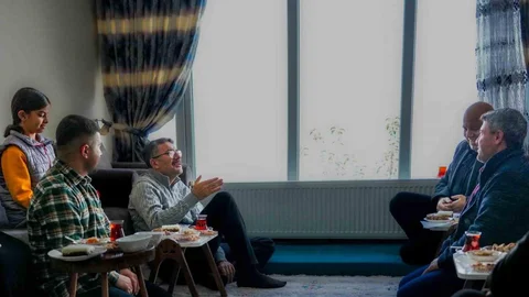 Hakkâri'de Şehit Ailelerine Destek Ziyareti