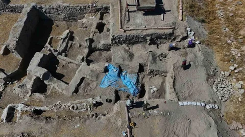 Kayseri'de 4 Bin 500 Yıllık Meyve Buluntuları