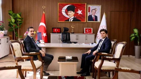 Kaymakam Topsakaloğlu'ndan, İl Milli Eğitim Müdürü Özdemirci'ye "Hayırlı Olsun " Ziyareti