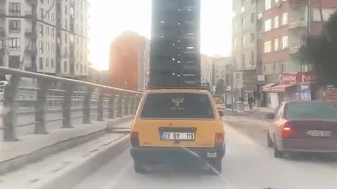 Elazığ'da Trafik Tehlikesi Yaratan Sürücü