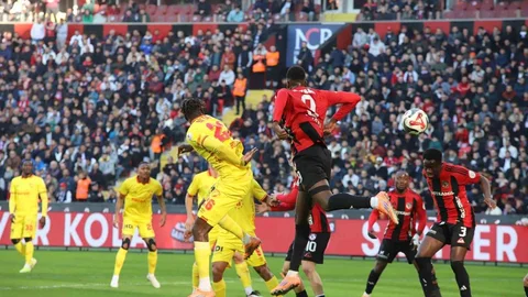Gaziantep FK ve Göztepe Golsüz Beraberlikte Buluştu