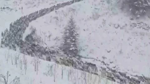 Anzer Yaylası'nda Kar Yağışı Etkili Oldu