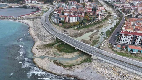 Türkeli’nde Sahil Yolu Hizmete Girdi