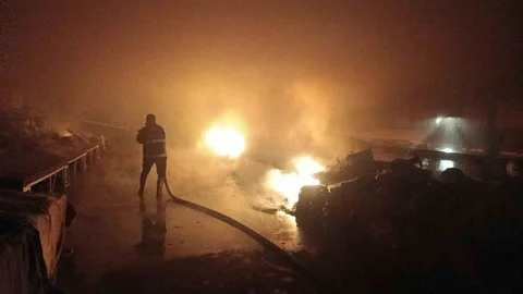 Sorgun Semt Pazarında Yangın Çıktı