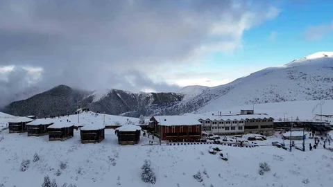 Zigana Zirvesi'nde Kar Yoğunluğu Artıyor