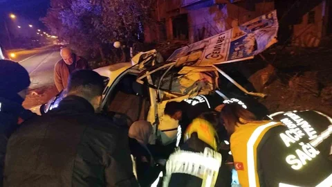 Aydın'da Trafik Kazası Sonrası Kurtarma Operasyonu