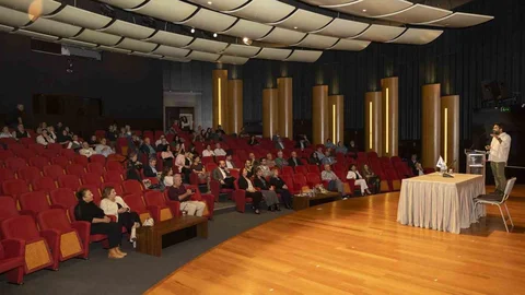 Mersin'de Kültür Politikaları Semineri