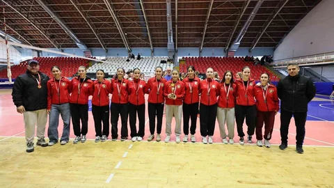 Manisa'da Voleybol Gençler Müsabakaları Sonuçlandı