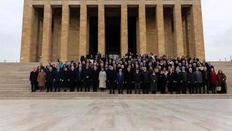 Bakan Fidan Anıtkabir'i Ziyaret Etti