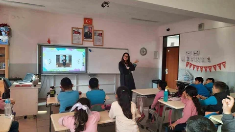 Aydın'da Avukatlık Mesleği Tanıtıldı