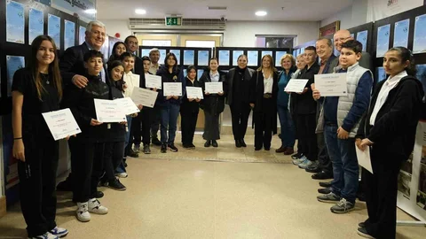 Büyükçekmece'de Genç Şairler Yarıştı