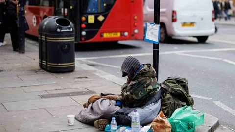 İngiltere'de Evsiz Sayısı 380 Bini Aştı