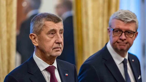 Çekya'da Yeni Koalisyon Hükümeti Kuruldu