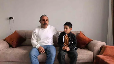 İnegöl'de Okul Müdürü Öğrenciyi Darp Etti