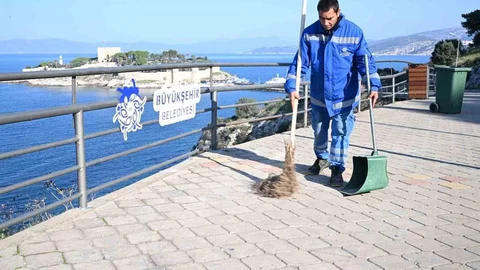 Kuşadası'nda Çevre Temizliği Yapıldı