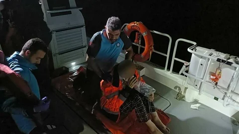 Ayvacık Açıklarında Yaralanan İşçi Tahliye Edildi