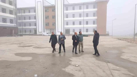 Çanakkale'de Okul İnşaatlarına İnceleme Yapıldı