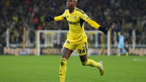 Anderson Talisca'dan etkileyici performans