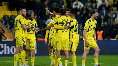 Fenerbahçe Konyaspor'u Farklı Geçti