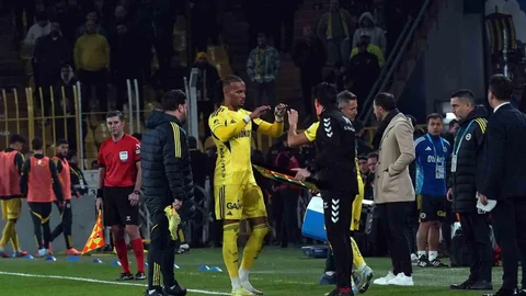 Fenerbahçe'de Archie Brown Sakatlandı