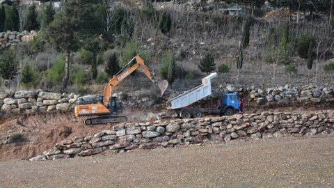 Büyükşehir Ekipleri Tarsus Nergis Şenliği İçin Yeni Yol Açıyor!