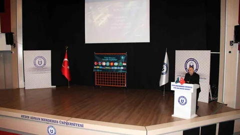 Aydın'da Türk Dilinin Önemi Tartışıldı