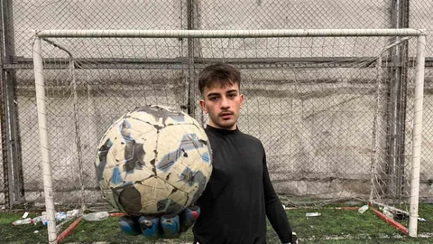 Düzce'de Öğrencinin İlginç Gelir Yöntemi