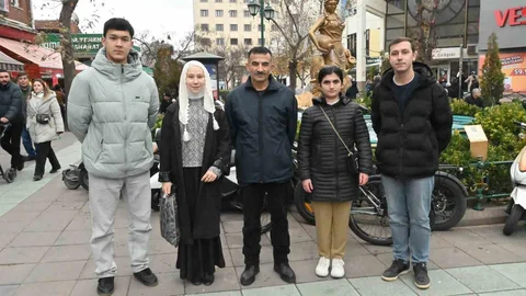Eskişehir’de Uluslararası Öğrencilere Destek