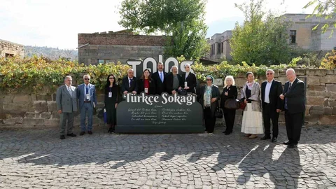 Kayseri'de Türk Dünyası Vizyon Belgesi Tanıtımı