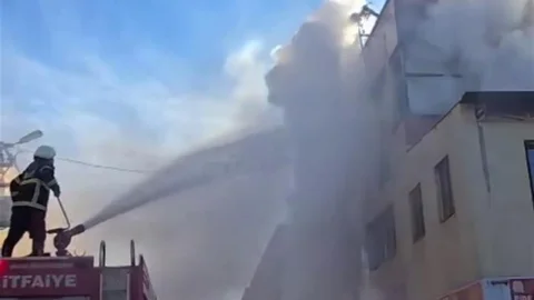 Şanlıurfa'da Halı Yıkama Atölyesinde Yangın Çıktı