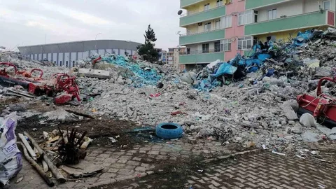 Ermeç Apartmanı Davası Ertelendi