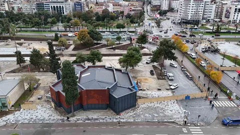 Samsun'da İstiklal Meydanı Çalışmaları Devam Ediyor