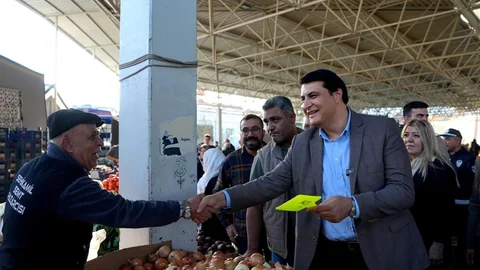 Yılmaz, Gaziantep'te Esnaf ve Vatandaşlarla Buluştu