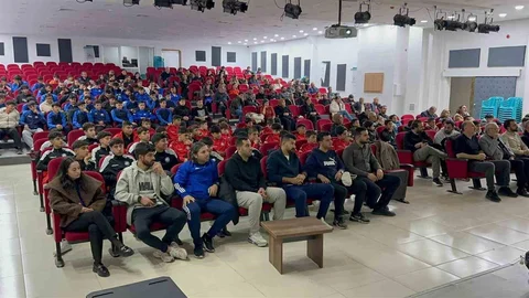 Adıyaman Belediyespor'a Sağlık Bilgilendirme Programı