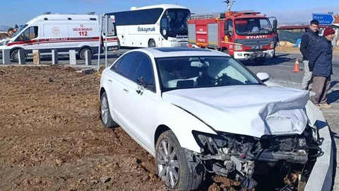 Konya'da Trafik Kazası: İki Yaralı