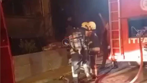 Yalınayak Mahallesi'nde Çıkan Yangında Şans Eseri Evde Kimse Yoktu!