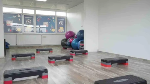 Düzce'de Yeni Spor Salonu Açıldı