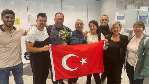 Türk Kadın Dağcı K2 Zirvesine Ulaşarak Tarihe Geçti