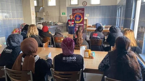 Bilecik'te Jandarma'dan KADES Eğitimi