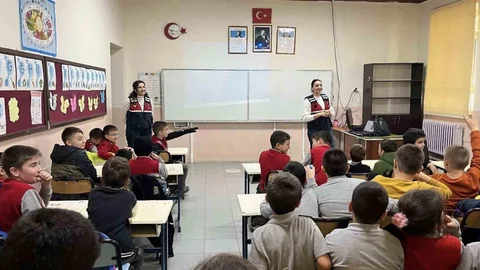 Çanakkale'de Jandarma KADES Bilgilendirmesi