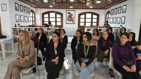 Kadın Sağlığı Üzerine Söyleşi Antalya'da Gerçekleşti