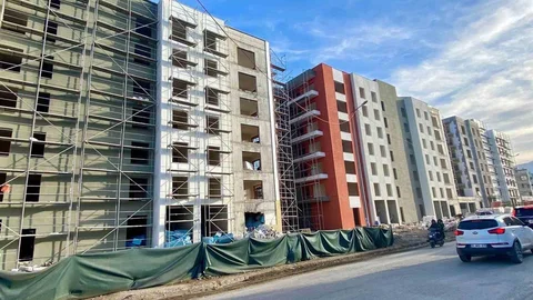 İskenderun'da Yeniden İnşaat Çalışmaları