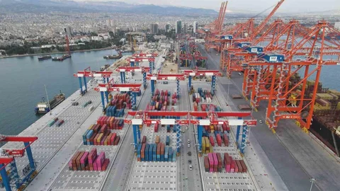Mersin'de Akıllı Liman Dönüşümü Başlıyor