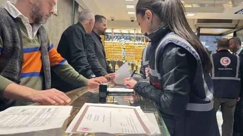 Bursa'da Kuyumculara Cezalar Kesildi