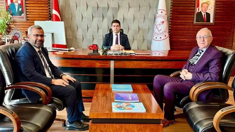 Hakkâri’nin Kültürel Mirası Kütüphaneye Kazandırıldı