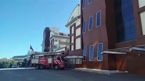 Antalya'daki 5 Yıldızlı Otelde Yangın Çıktı