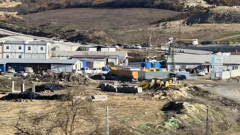 Arnavutköy'de Kamyon Şoförü Antifriz İçti