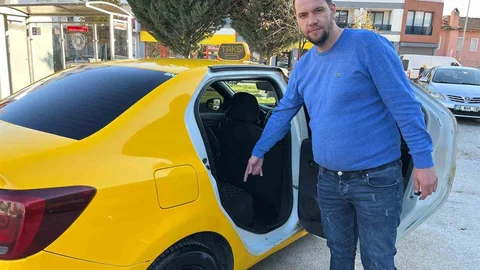 Bursa'da Taksici Dürüstlüğü Ön Planda