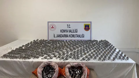 Konya'da Jandarma Tabanca Namlusu Ele Geçirdi